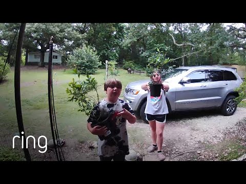 Sweet Neighbors Bring Over Sweeter Gift | RingTV