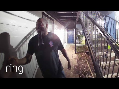 Helpful Neighbor Brought Back Man’s Wallet Before He Even Knew It Was Lost | RingTV