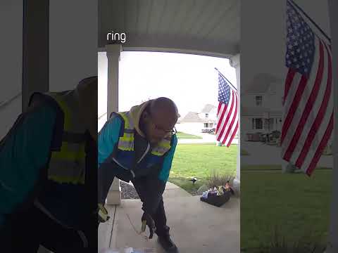 This Amazon driver’s heartwarming reaction to a resident’s act of kindness will make your day 💙