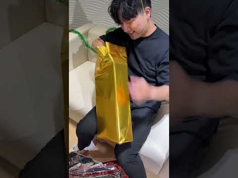 W50   ASUS VGA Mysterious Wrap