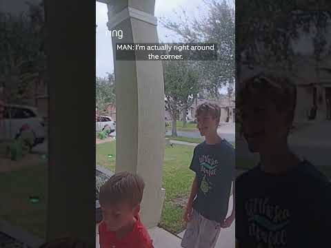 Nothing sweeter than brothers spreading holiday cheer to their neighbors 🎄