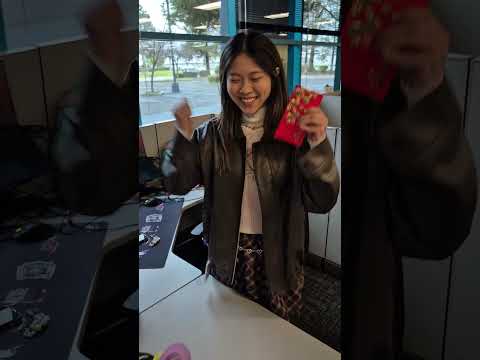 Let’s give gifts to my coworkers! #asus #ram #rog