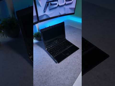 We found a ASUS x Lamborghini VX3 from 2008! 👴💻