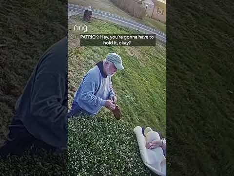 Patrick’s wife saw a cat stuck in a jar on their Ring app, so they rushed home to help! 💙