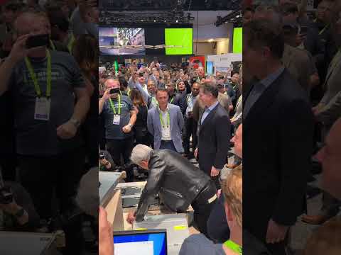Jensen Huang signs next-gen liquid-cooled PowerEdge XE9812 at #NVIDIAGTC